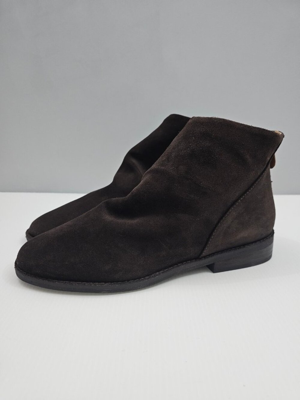 Gentle Souls Emma Ankle Boot Womens 8.5 Dark Brown Suede Slouch Comfort NEW